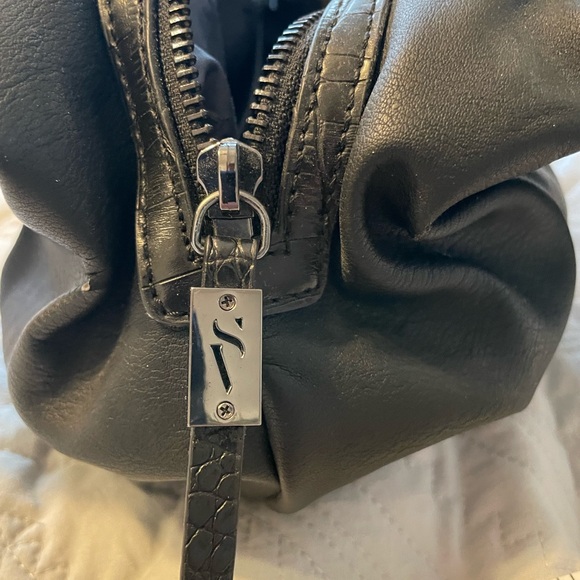 Simply Vera Wang Sleek Black Hobo Bag - Picture 6 of 16